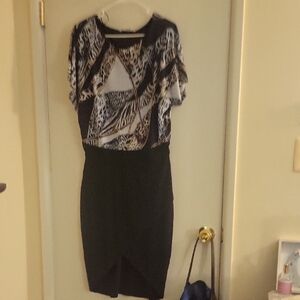 VENUS Black and White Patterned Midi Dress